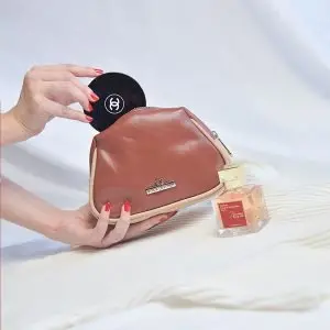 Pouch Kulit Asli Voila Bella Brown